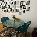 Beautiful 2-Bedroom Apartment In Munich Center